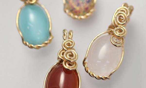 オーバルカボションとゴールドフィルドワイヤーで作るワイヤージュエリーペンダント講座