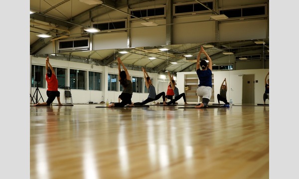 11/27（金）【夜のクラス】元フェアリージャパン坪井保菜美がヨガの魅力を伝えます。 イベント画像2